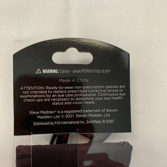 NWT Steve Madden Readers - Picture 7 of 7